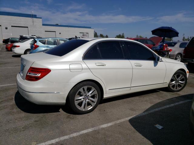 WDDGF4HB9EA917620 - 2014 MERCEDES-BENZ C 250 WHITE photo 3