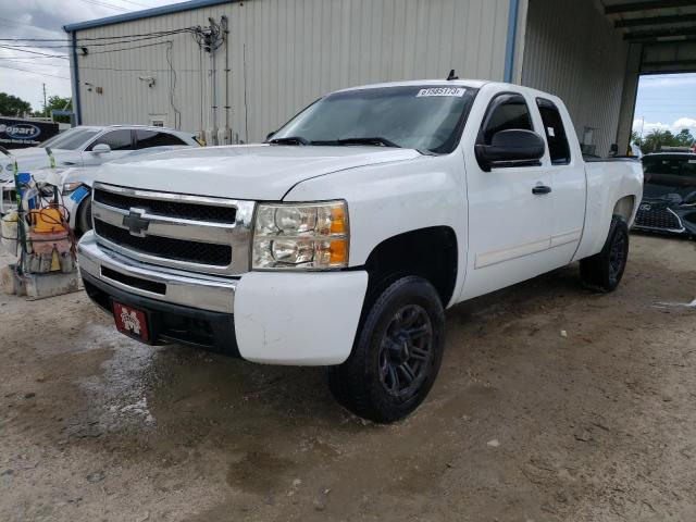 1GCSCREA0AZ180339 - 2010 CHEVROLET SILVERADO C1500  LS WHITE photo 1