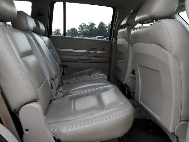 1A8HW58288F103799 - 2008 CHRYSLER ASPEN LIMITED WHITE photo 11