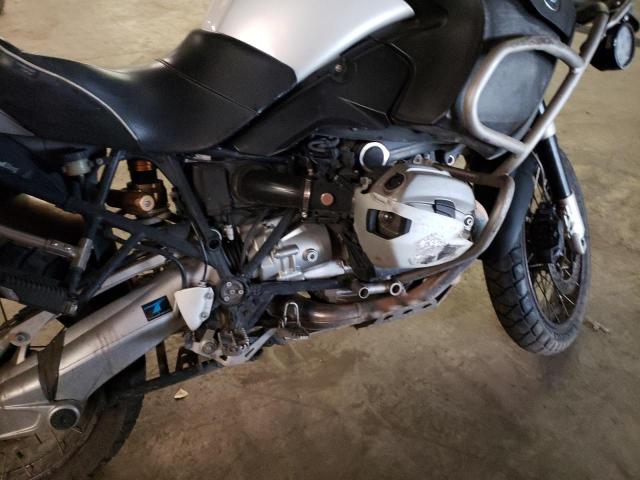 WB1048002CZX67316 - 2012 BMW R1200 GS ADVENTURE შავი ფოტო 7