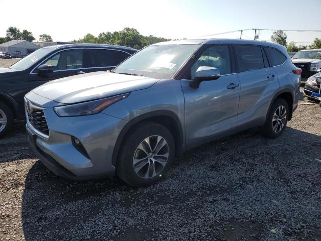 5TDGZRBH2NS212768 - 2022 TOYOTA HIGHLANDER XLE TEAL photo 1