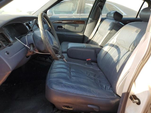 1LNFM81W4WY610554 - 1998 LINCOLN TOWN CAR EXECUTIVE WHITE photo 7