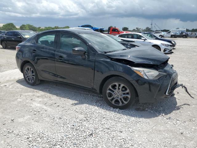 3MYDLBYV9KY505713 - 2019 TOYOTA YARIS L BLACK photo 4