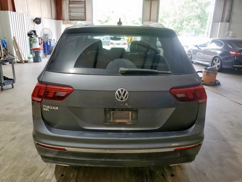 3VV3B7AX7KM124487 - 2019 VOLKSWAGEN TIGUAN SE 灰色 照片 6
