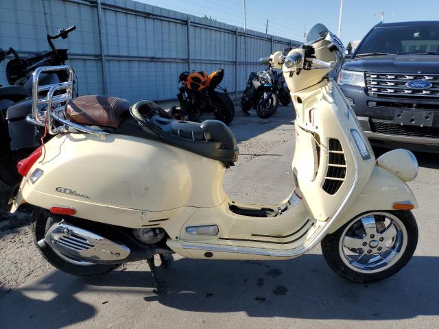 2014 VESPA GTS 300 SUPER, null
