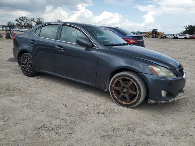 JTHCK262172016197 - 2007 LEXUS IS 250 GRAY photo 4