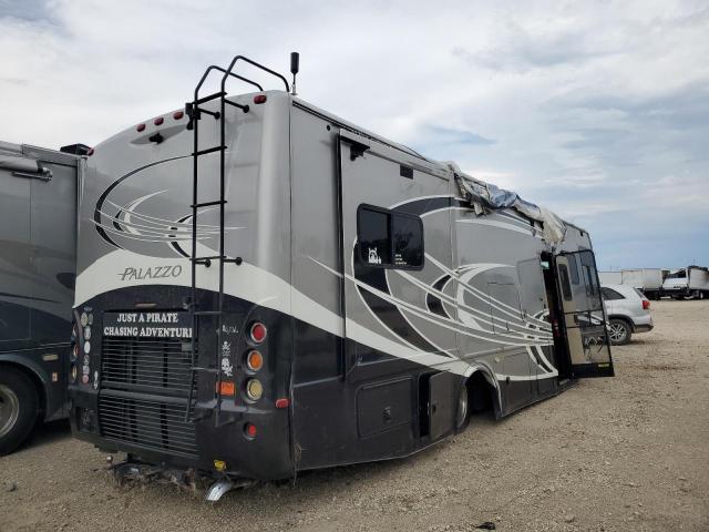 4UZAAJDT2DCFG7823 - 2013 FREIGHTLINER CHASSIS XC ნაცრისფერი ფოტო 4