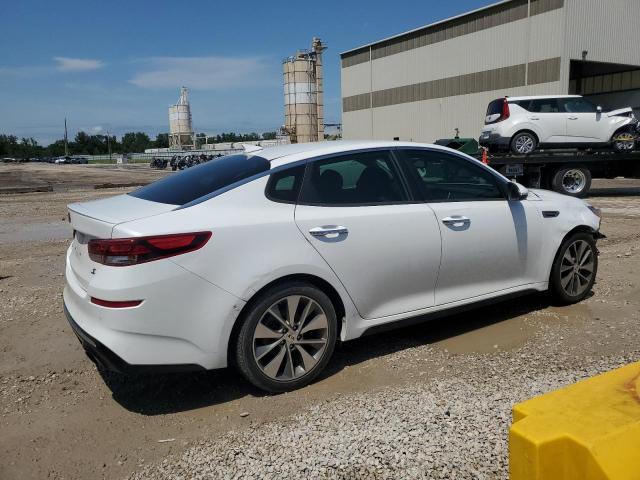 5XXGT4L37KG280651 - 2019 KIA OPTIMA LX WHITE photo 3