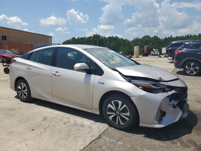 JTDKARFP3J3081171 - 2018 TOYOTA PRIUS PRIM 银色 照片 4