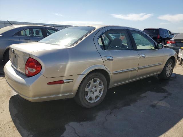 JN1CA31DX1T626610 - 2001 NISSAN MAXIMA GXE TAN photo 3