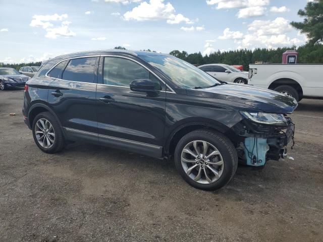 5LMCJ2C98KUL16895 - 2019 LINCOLN MKC SELECT შავი ფოტო 4