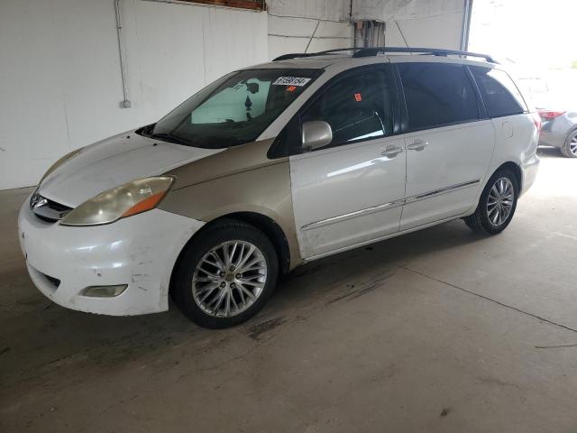 2006 TOYOTA SIENNA XLE, 