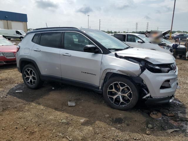 3C4NJDCN9RT148147 - 2024 JEEP COMPASS LIMITED SILVER photo 4