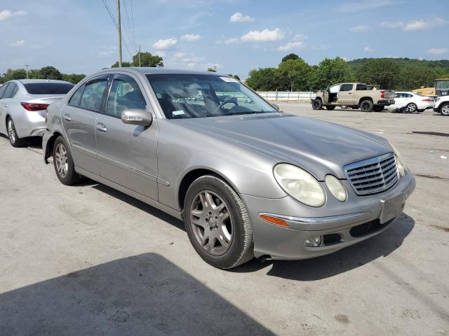 WDBUF65J34A445688 - 2004 MERCEDES-BENZ E 320 GRAY photo 4