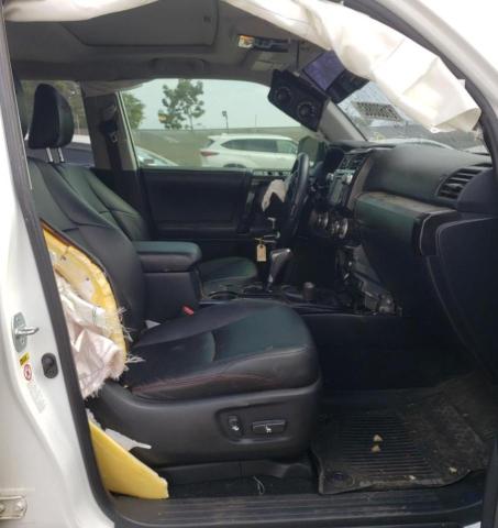 JTEBU5JR5H5451281 - 2017 TOYOTA 4RUNNER SR5/SR5 PREMIUM თეთრი ფოტო 5