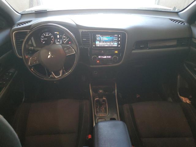 JA4AZ3A33JZ065128 - 2018 MITSUBISHI OUTLANDER SE 白色 照片 8