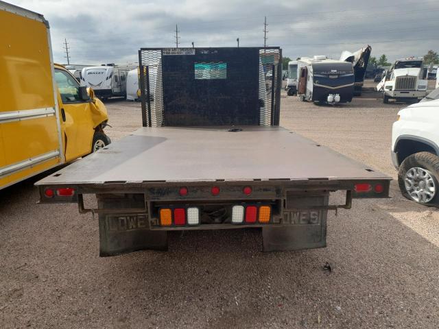 J8BC4B15417005922 - 2001 CHEVROLET TILT MASTER W4S042 WHITE photo 6