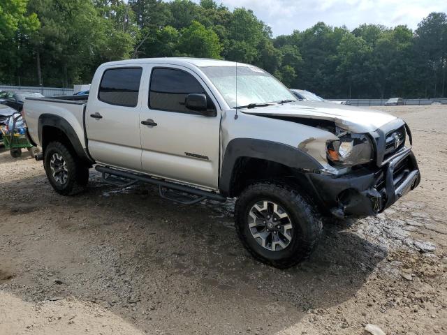 3TMJU62N07M030577 - 2007 TOYOTA TACOMA DOUBLE CAB PRERUNNER SILVER photo 4