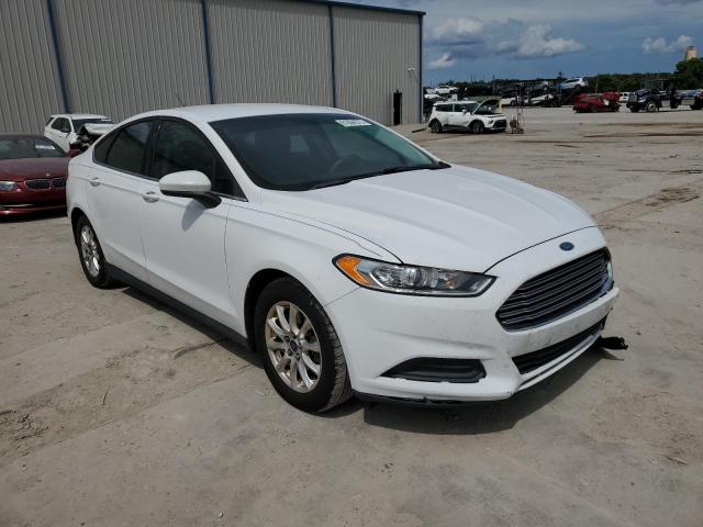 3FA6P0G76FR255842 - 2015 FORD FUSION S WHITE photo 4