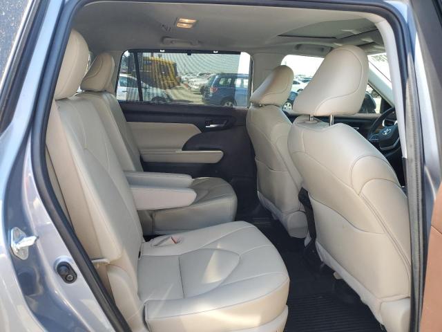 5TDHZRBH7NS195194 - 2022 TOYOTA HIGHLANDER XLE BLUE photo 10