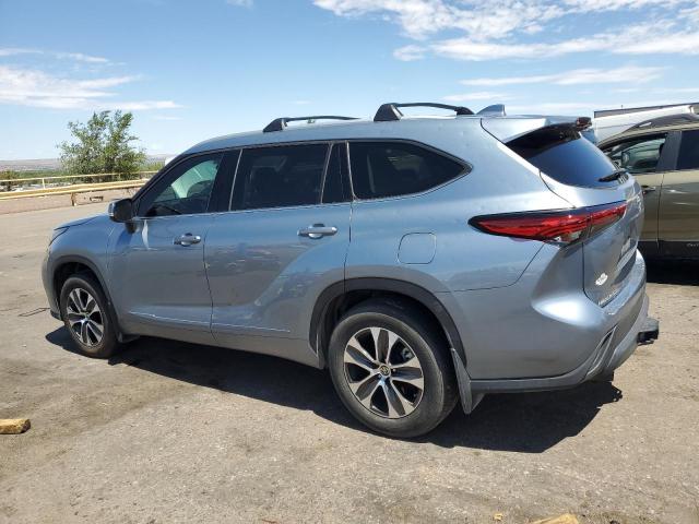 5TDHZRBH7NS195194 - 2022 TOYOTA HIGHLANDER XLE BLUE photo 2