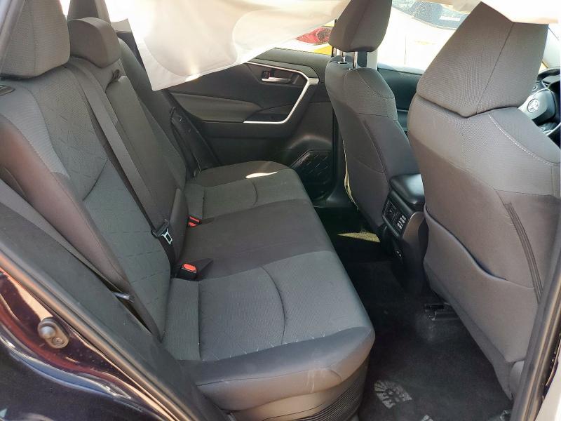 4T3RWRFV5RU146187 - 2024 TOYOTA RAV4 XLE BLUE photo 11