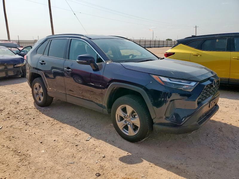 4T3RWRFV5RU146187 - 2024 TOYOTA RAV4 XLE BLUE photo 4