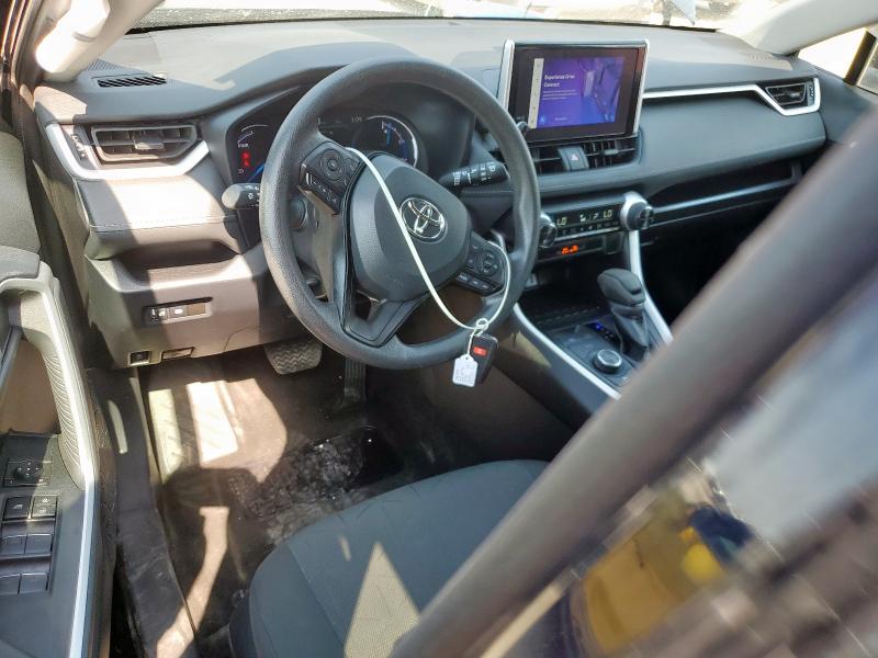 4T3RWRFV5RU146187 - 2024 TOYOTA RAV4 XLE BLUE photo 8