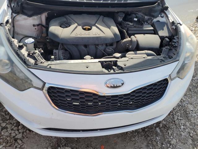 KNAFK4A67E5060721 - 2014 KIA FORTE LX WHITE photo 11