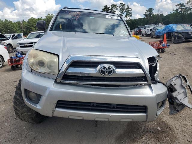 JTEZU14R78K020980 - 2008 TOYOTA 4RUNNER SR5 SILVER photo 5