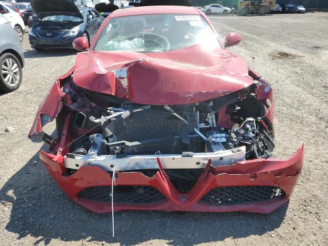 ZARFAECN3J7579852 - 2018 ALFA ROMEO GIULIA TI RED photo 5