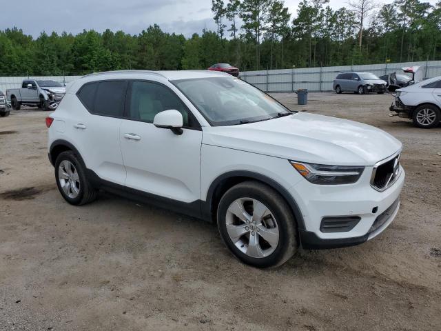 YV4AC2HK4L2262235 - 2020 VOLVO XC40 T4 MOMENTUM WHITE photo 4