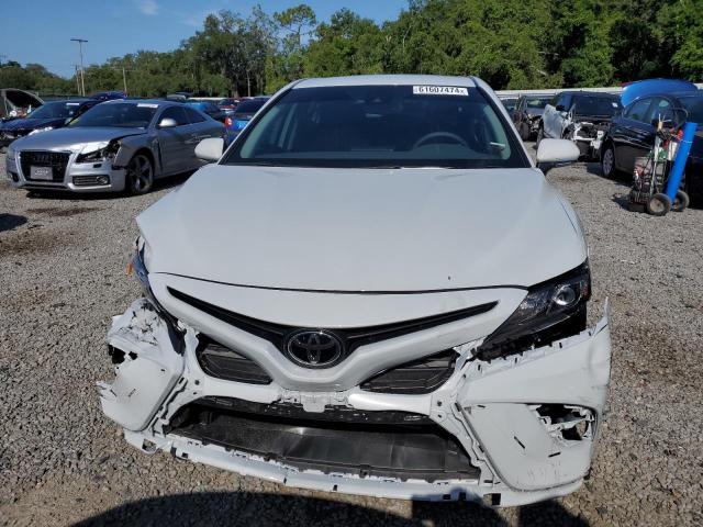 4T1T11AK0RU233846 - 2024 TOYOTA CAMRY SE NIGHT SHADE WHITE photo 5