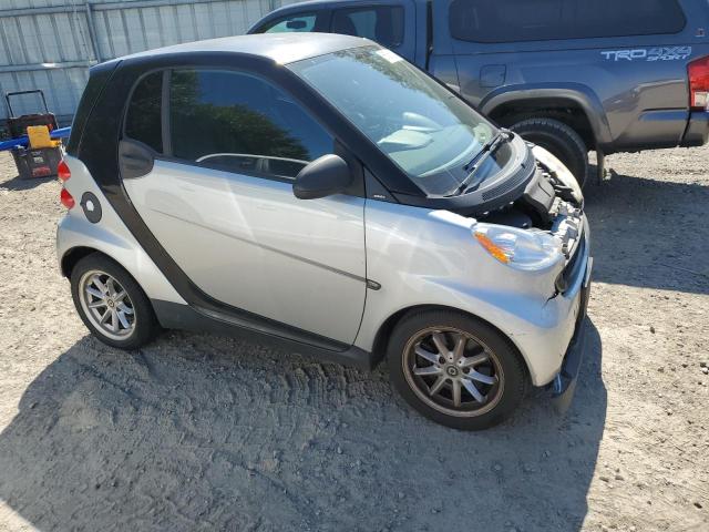 WMEEJ31X69K217099 - 2009 SMART FORTWO PURE SILVER photo 4