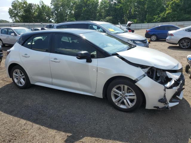 JTNB4MBEXM3126282 - 2021 TOYOTA COROLLA SE Ақ фото 4