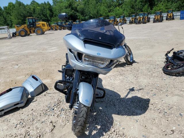 1HD1KH71XRB618583 - 2024 HARLEY-DAVIDSON FLTRX ნაცრისფერი ფოტო 2