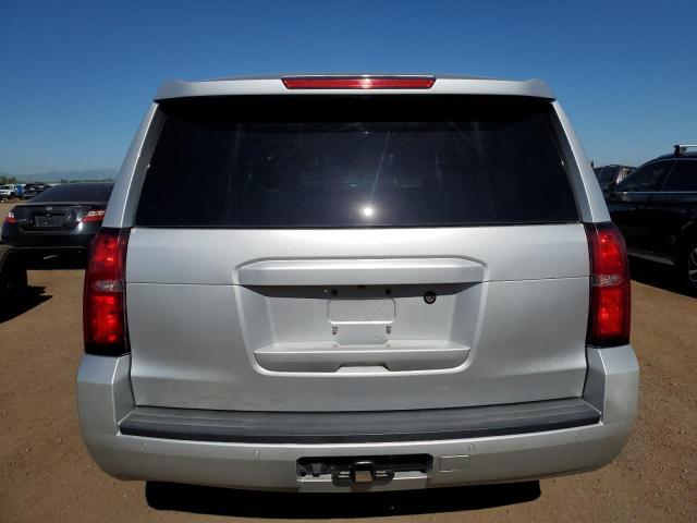 1GNSKDEC1JR244967 - 2018 CHEVROLET TAHOE POLICE Gümüş fotoğraf 6