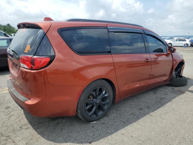 2C4RC1EG2JR197450 - 2018 CHRYSLER PACIFICA TOURING L PLUS ORANGE photo 3