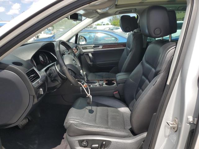 WVGEF9BP9CD010750 - 2012 VOLKSWAGEN TOUAREG V6 ვერცხლისფერი ფოტო 7