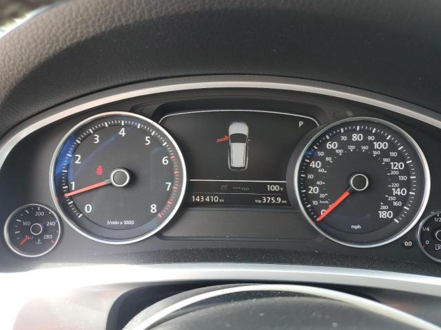 WVGEF9BP9CD010750 - 2012 VOLKSWAGEN TOUAREG V6 ვერცხლისფერი ფოტო 9