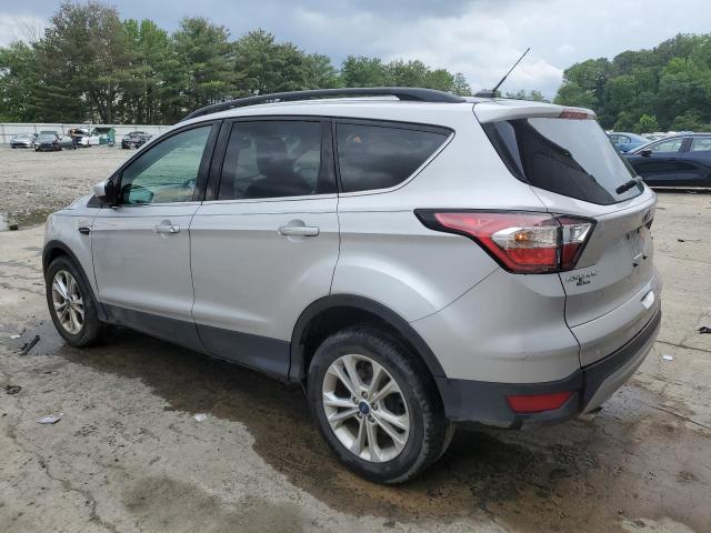 1FMCU0GD5JUA06554 - 2018 FORD ESCAPE SE SILVER photo 2