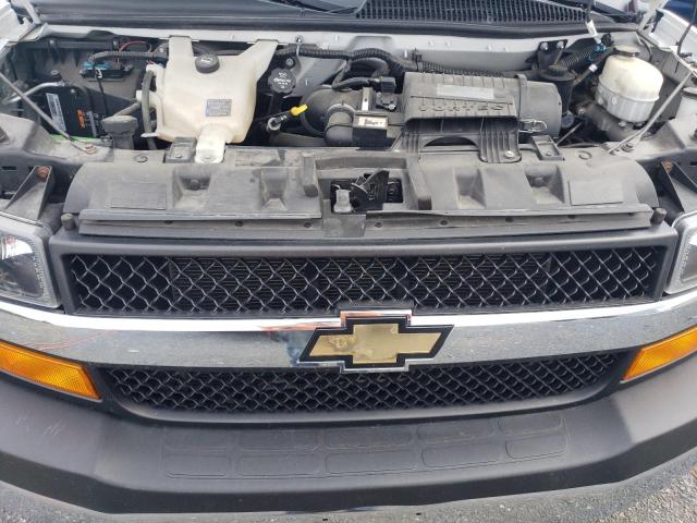 1GAZGPFGXJ1280661 - 2018 CHEVROLET EXPRESS G3 LT WHITE photo 12