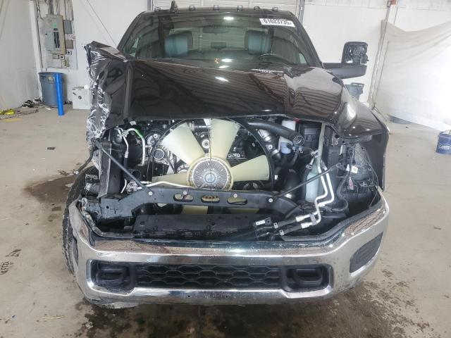 3C6UR5CL6RG309563 - 2024 RAM 2500 TRADESMAN Schwarz Foto 5