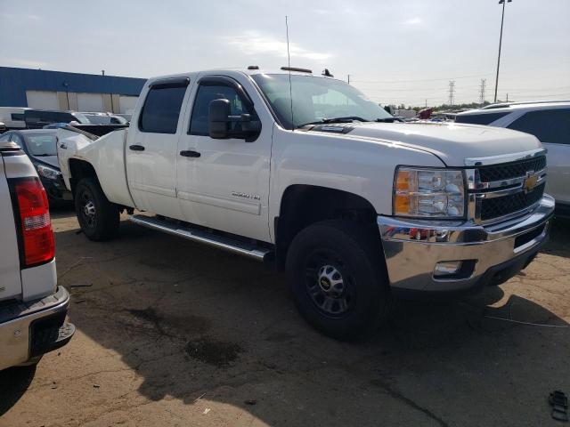 1GC1KXC82CF176557 - 2012 CHEVROLET SILVERADO K2500 HEAVY DUTY LT WHITE photo 4