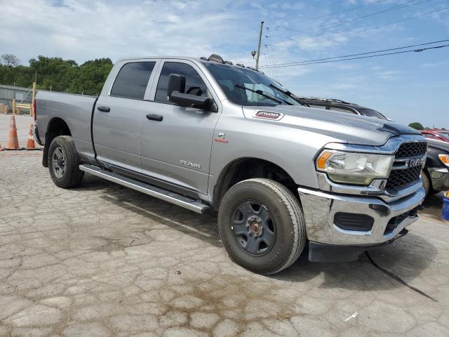 3C6UR5CL6KG576952 - 2019 RAM 2500 TRADESMAN SILVER photo 4