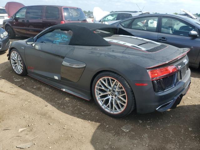 WUAVACFX5H7903839 - 2017 AUDI R8 SPYDER CHARCOAL photo 2