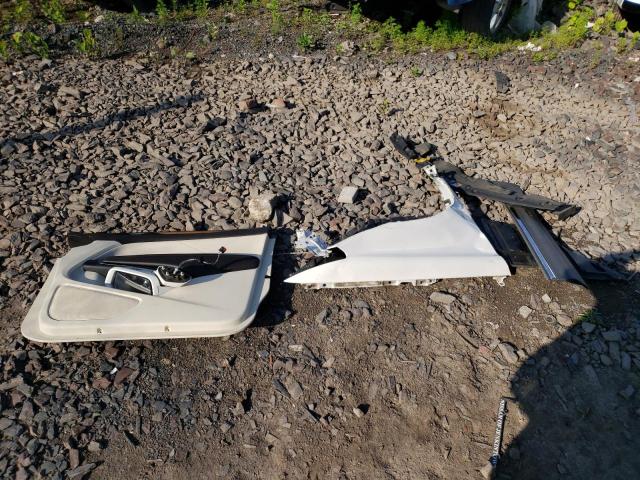 5LMCJ2A90FUJ04145 - 2015 LINCOLN MKC WHITE photo 13