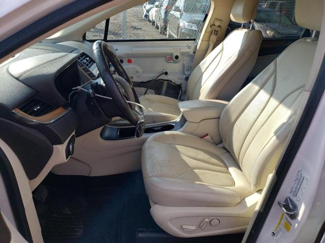 5LMCJ2A90FUJ04145 - 2015 LINCOLN MKC WHITE photo 7