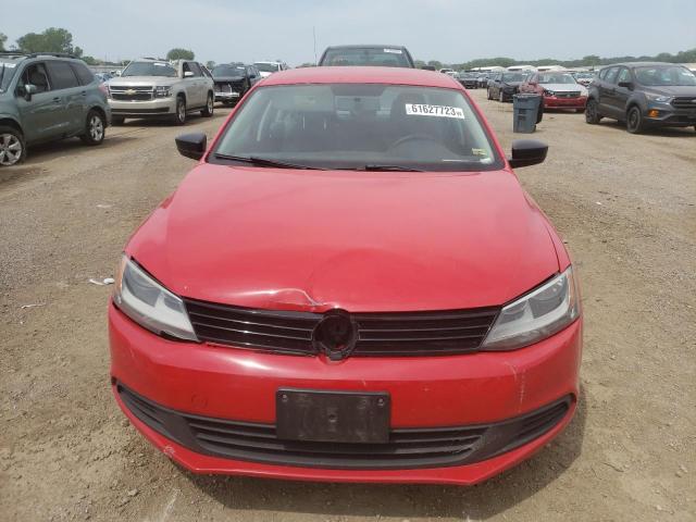 3VW2K7AJ8DM219405 - 2013 VOLKSWAGEN JETTA BASE أحمر صورة 5