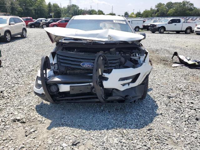 1FM5K8AR5JGA26660 - 2018 FORD EXPLORER POLICE INTERCEPTOR WHITE photo 5